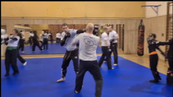 Sparring appuyé au club de Krav-maga et de combat à Ville de Dammarie-lès-Lys