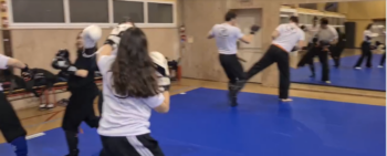 Ambiance studieuse hier soir au club de Krav-maga et de combat à @villededammarieleslys