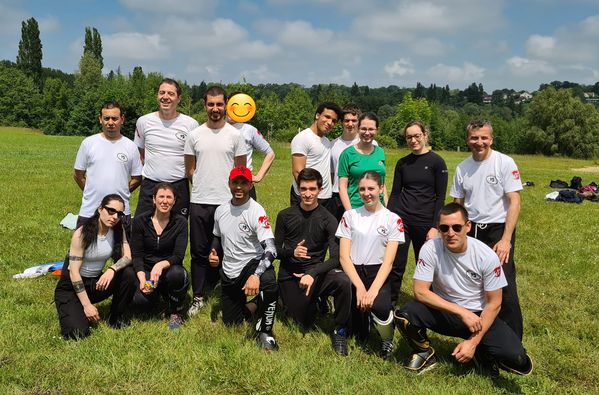 Super événement hier à la base de loisir de bois le roi avec les élèves et instructeurs du club de Krav-maga et de combat à Ville de Dammarie-lès-Lys