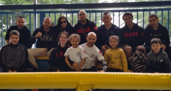 Le club de Krav-maga et de combat à Ville de Dammarie-lès-Lys a participé à sa première compétition de Kickboxing à Vert Saint Denis